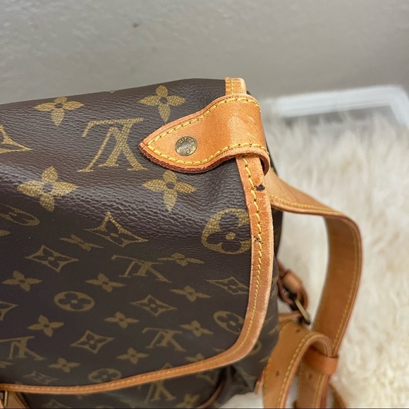 SOLD ✅ 🎀HOST PICK x 3 🎀 Louis Vuitton Saumur GM (35) - Picture 5 of 16